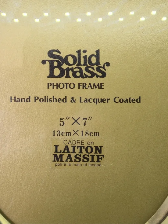 Solid Brass Oval 5x7 Photo Frame Vintage Made in Italy Polished Footed Gold 5x7 - Picture 3 of 11